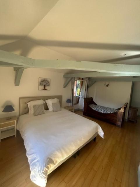 Chambres D'Hotes Maison Redon Tour-de-Faure Екстериор снимка